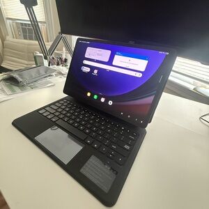 Samsung Tablet S9+ LTE factory Unclocked include Keyboard